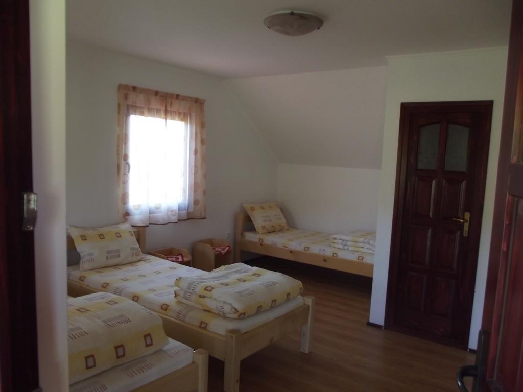 Korondi Kulcsoshazak Apartment Ruang foto